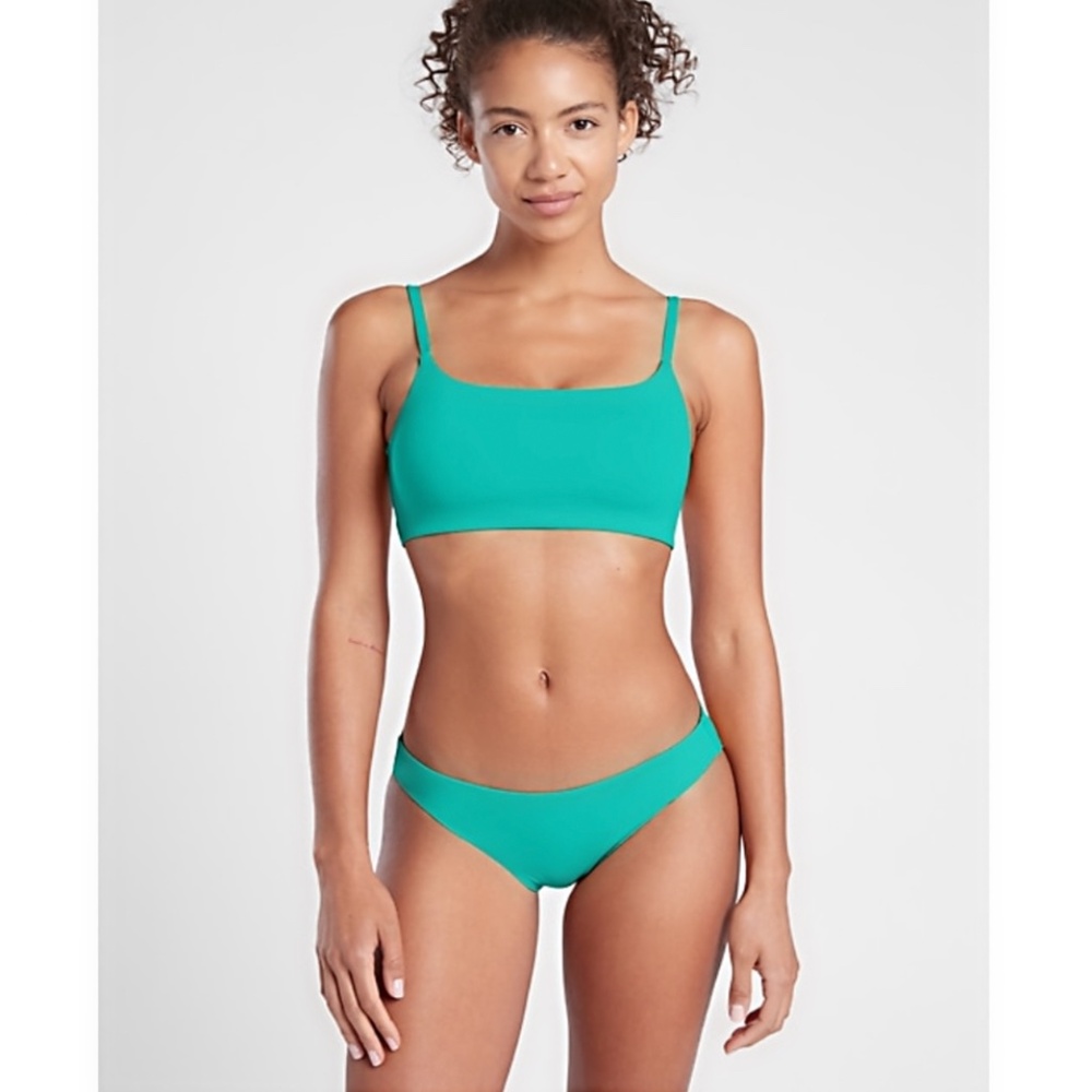NWT Athleta Scoop Bikini Top, Aruba Teal